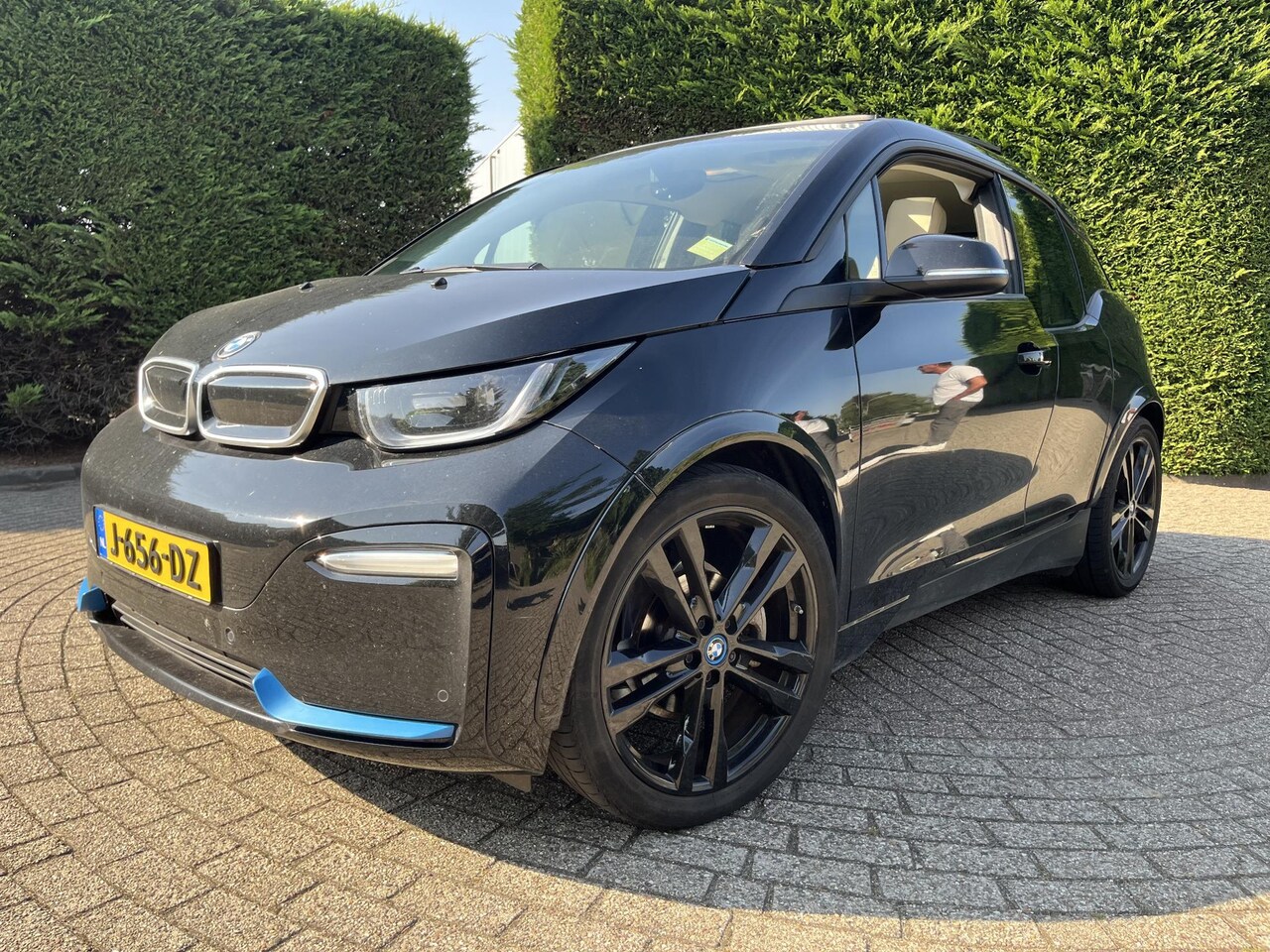 BMW i3 - S Executive Edition 120Ah 42 kWh Leder,Pano, topst. - AutoWereld.nl