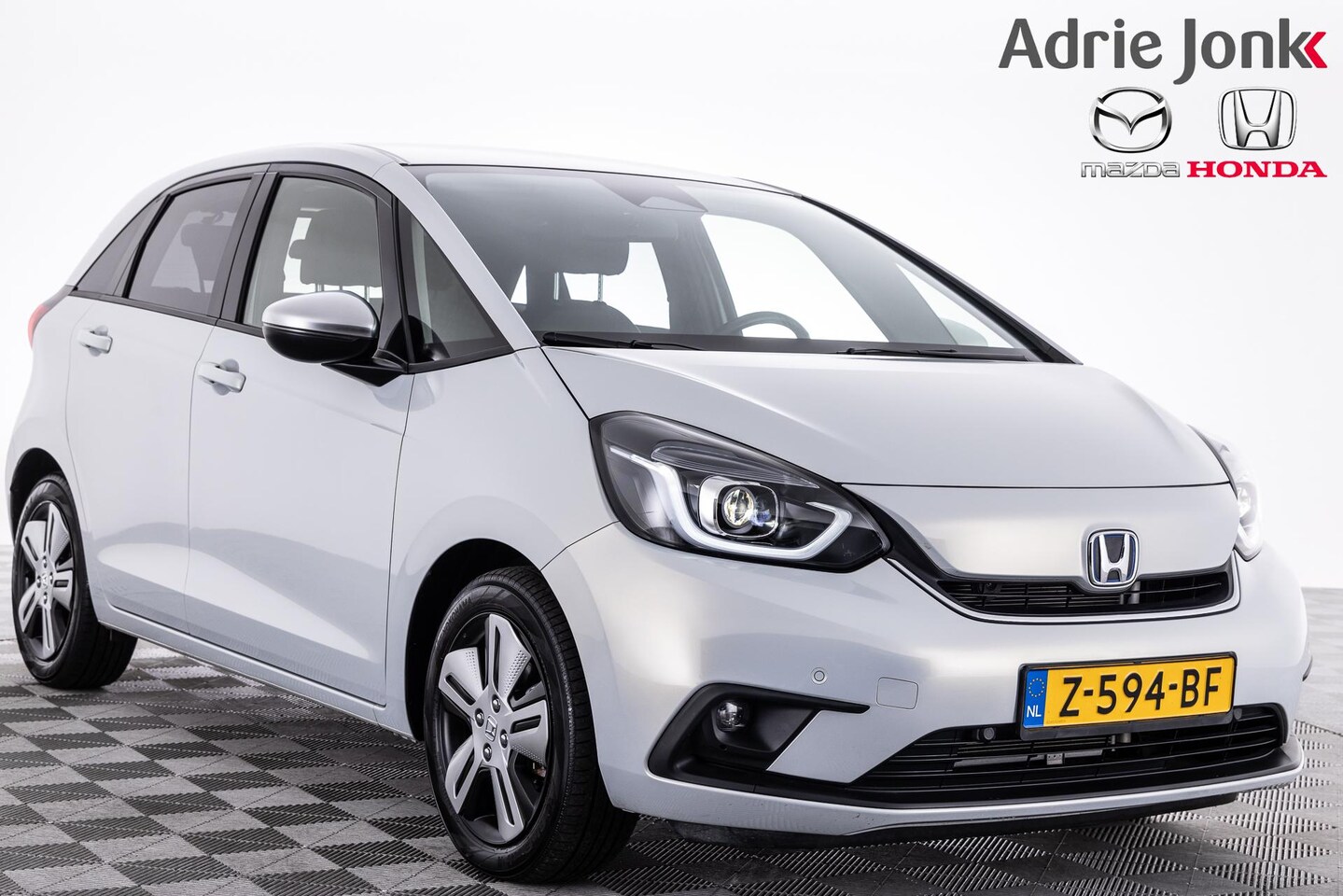 Honda Jazz - 1.5 e:HEV Elegance | AUTOMAAT | APPLE CARPLAY  | PARKEERSENSOREN | ADAPTIEF CRUISE CONTROL - AutoWereld.nl