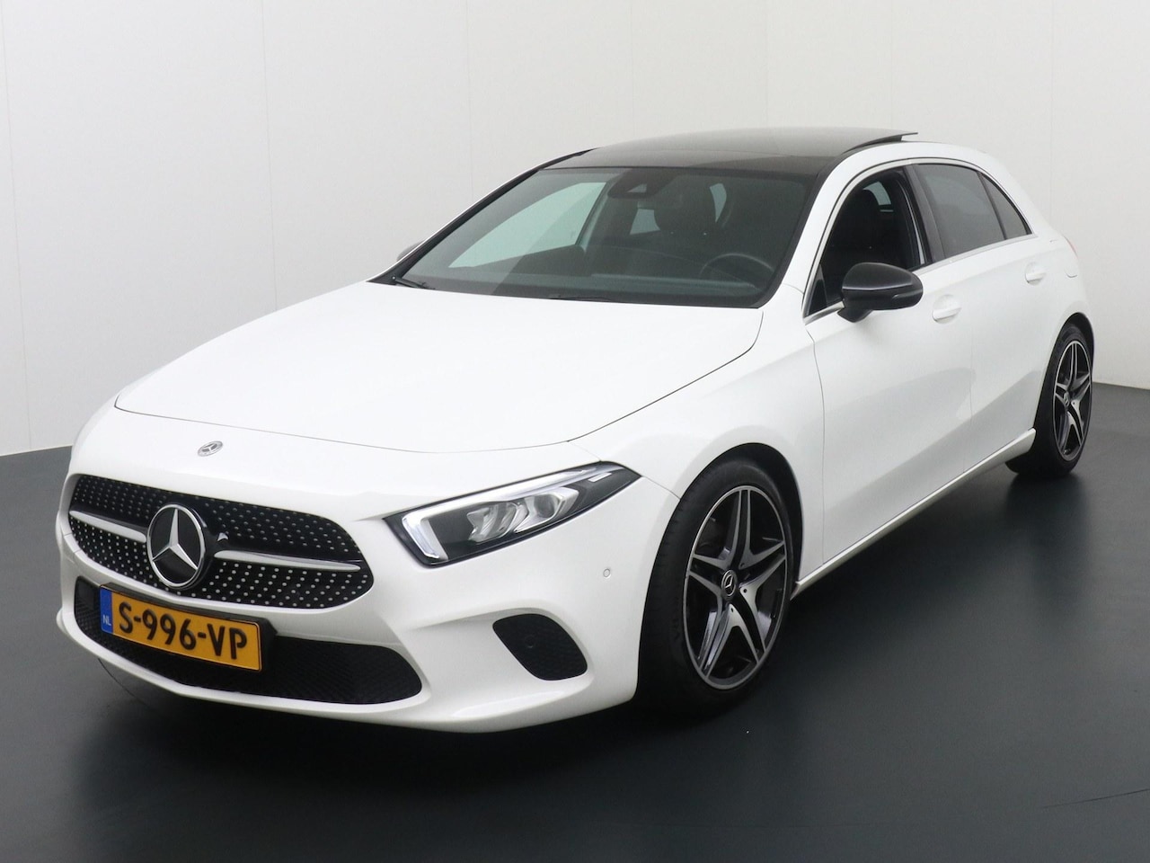 Mercedes-Benz A-klasse - 200 Premium Plus 200 Premium Plus - AutoWereld.nl