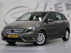 Mercedes-Benz B-klasse - 180 Ambition/ Navigatie/ Bi-xenon/ Trekhaak