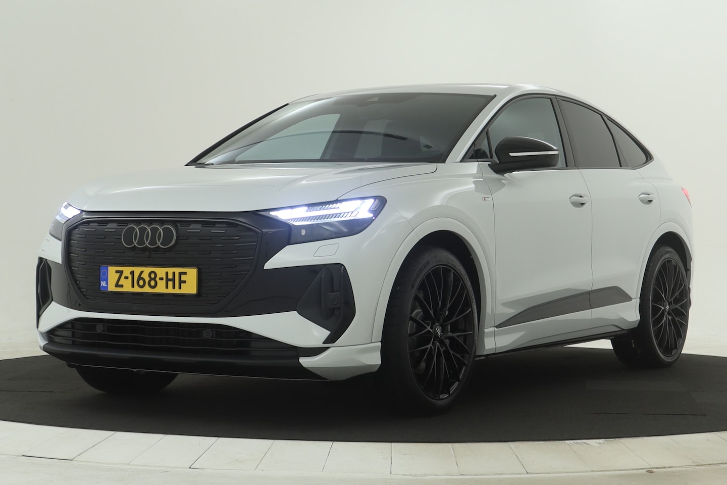 Audi Q4 Sportback e-tron - 45 S Edition 82 kWh Pahttps://wheelerdelta.autodata.nl/#/fotovideo/19528644nodak SONOS Com - AutoWereld.nl