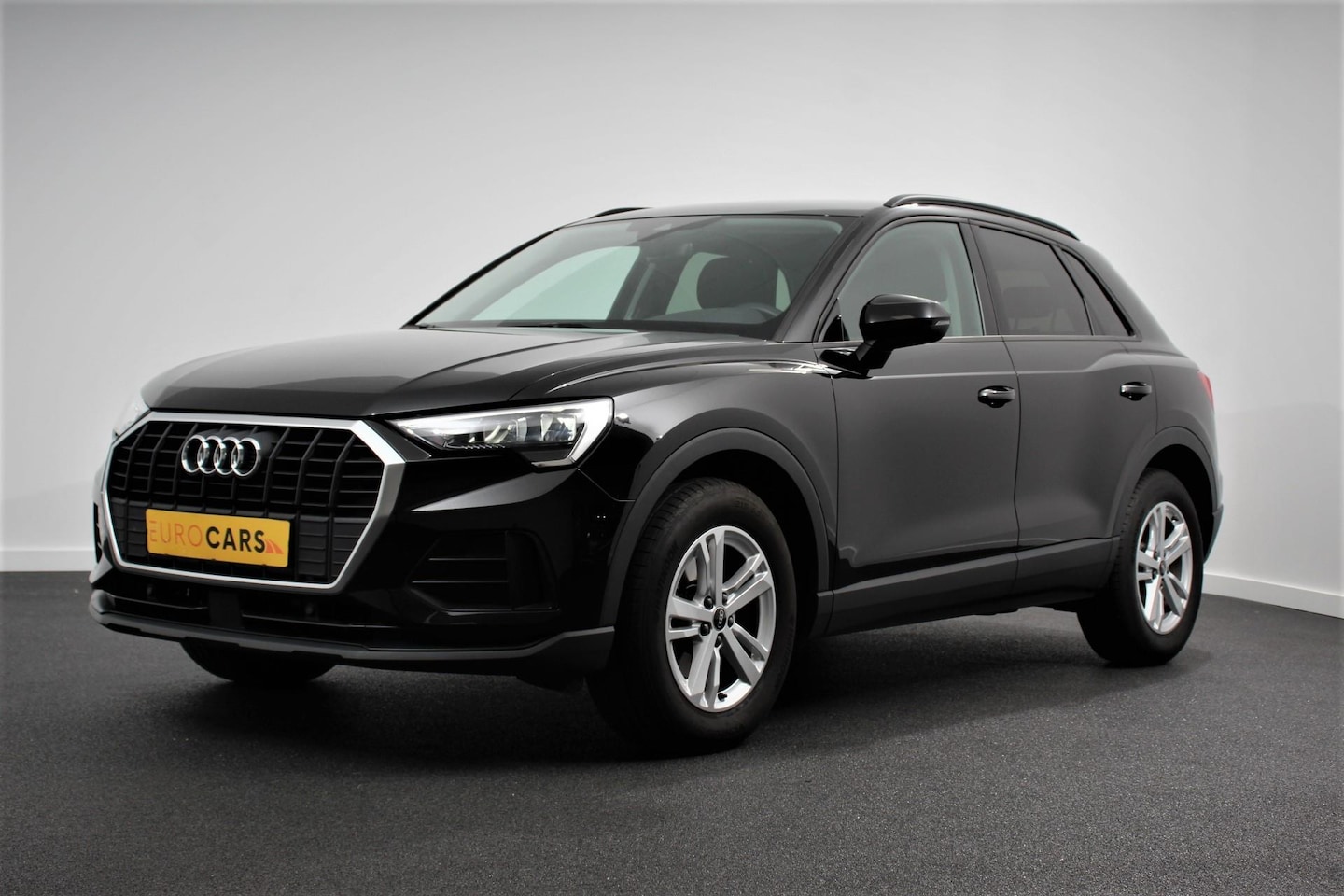 Audi Q3 - 35 TFSI 150pk S-Tronic Prestige | Navigatie | Adaptive Cruise Control | Lane Assist | Side - AutoWereld.nl