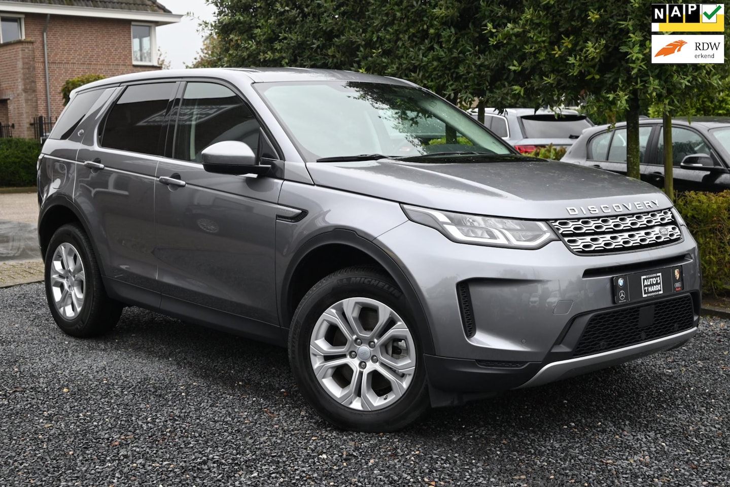 Land Rover Discovery Sport - P300e AWD 1.5 PHEV Adaptive Cruise Camera App-Connect LED 18'' - AutoWereld.nl