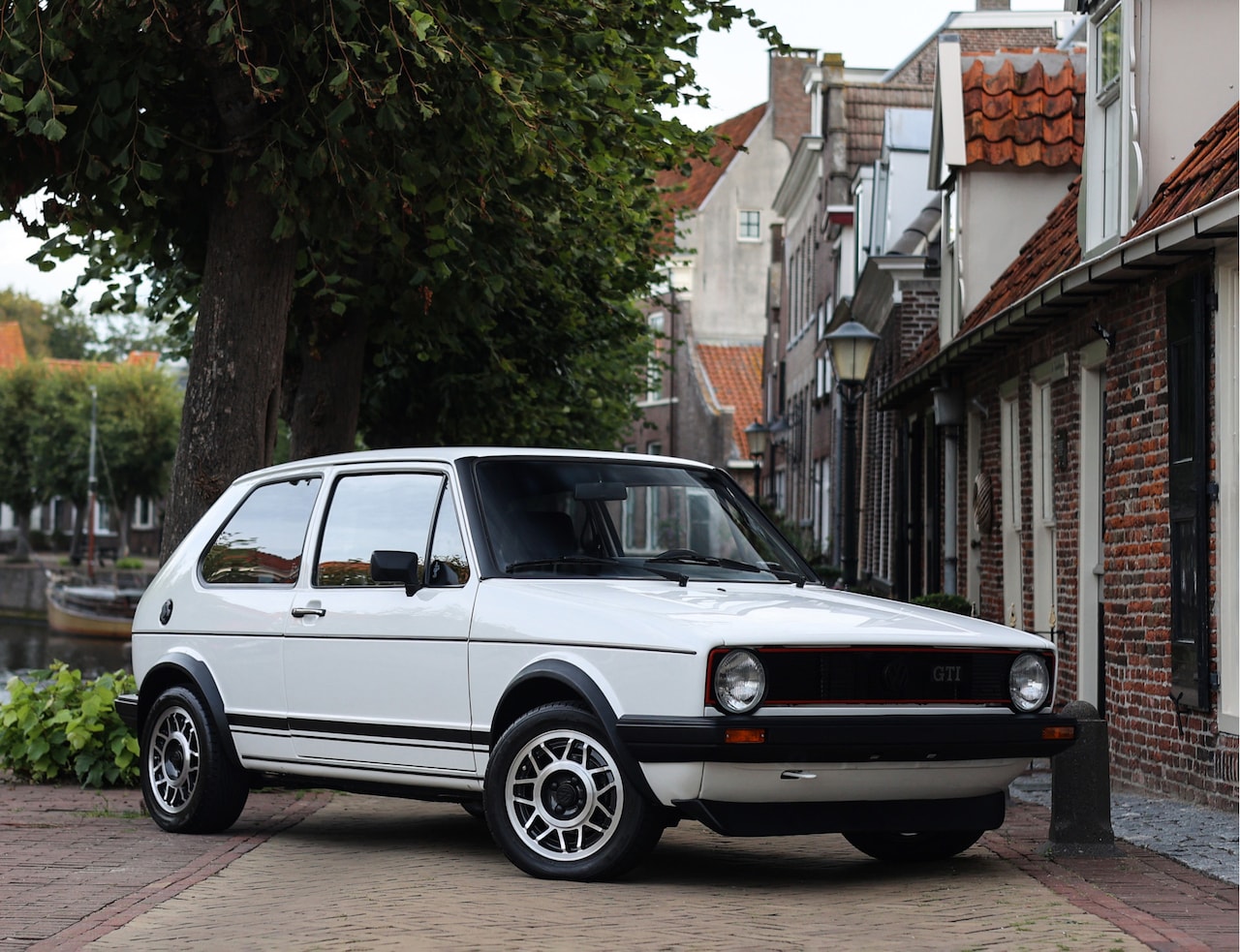 Volkswagen Golf - 1.6 GTI *Perfecte staat*Historie!* - AutoWereld.nl