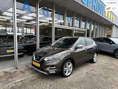 Nissan Qashqai - 1.3 DIG-T N-Motion 140PK / PANORAMADAK / NAVIGATIE /