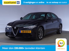 Alfa Romeo Giulia - 2.0T 200pk Super Aut. [ Half-leder Navi Clima ]