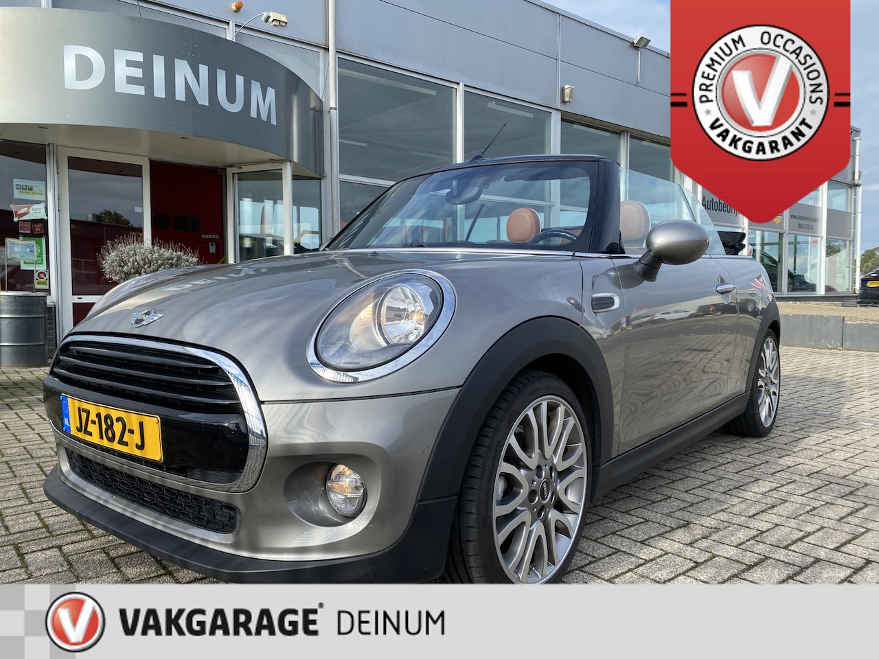 MINI Cabrio - Mini 1.5 Cooper Chili Serious Business Luxe leder, Navigatie, PDC, Nieuwstaat..!! - AutoWereld.nl