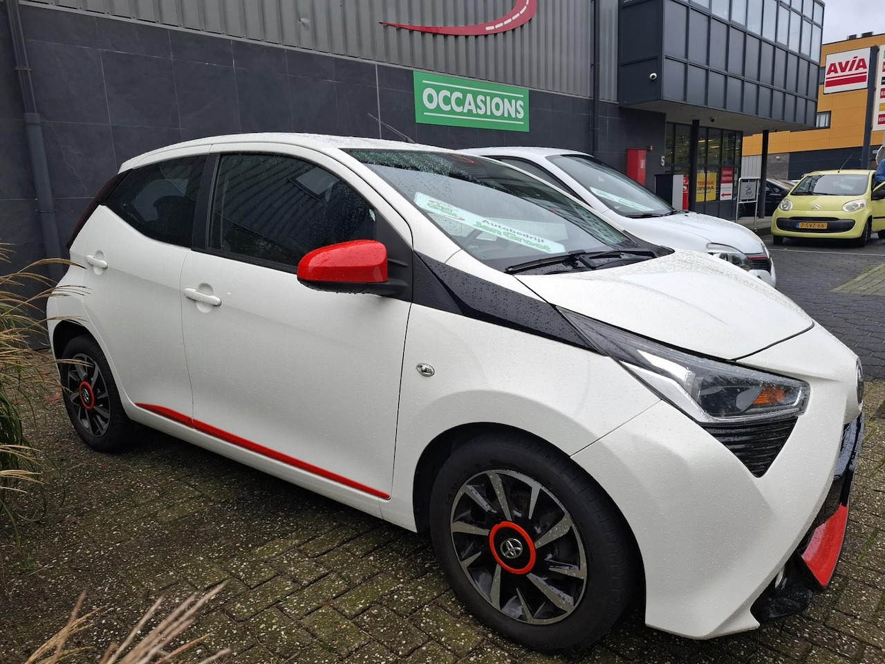 Toyota Aygo - 1.0 VVT-i x-play 1.0 VVT-i x-play - AutoWereld.nl