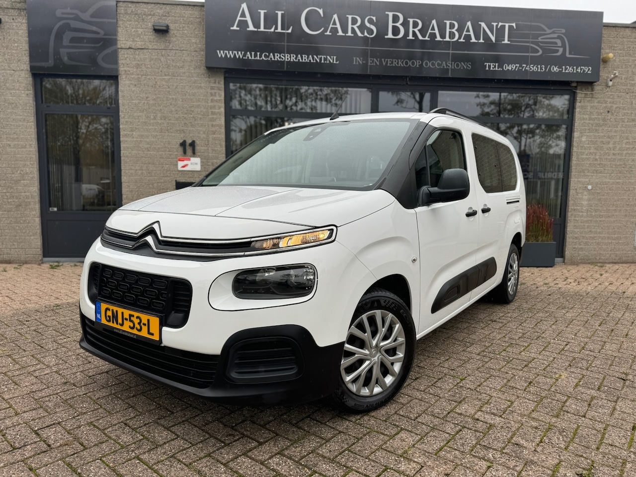 Citroën Berlingo XL - 1.2 PureTech Live 7 persoons / navigatie/ camera / - AutoWereld.nl