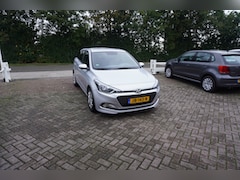 Hyundai i20 - 1.2 LP i-Drive Cool TREKHAAK AIRCO