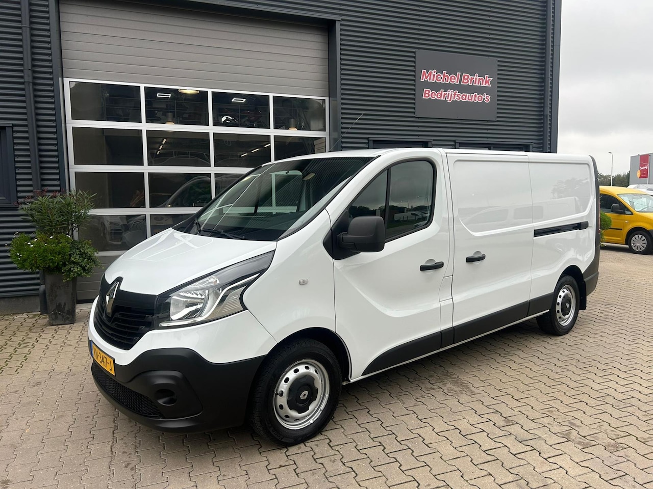 Renault Trafic - 1.6 dCi T29 L2H1 2 Schuifdeuren - AutoWereld.nl