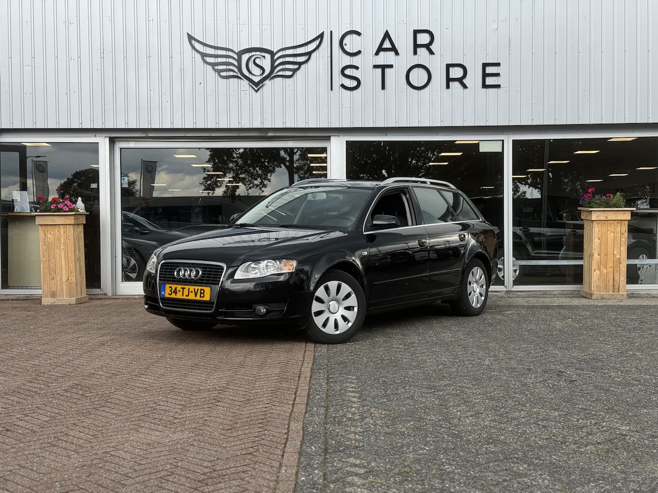 Audi A4 Avant - 2.0 TDI Pro Line Business / NAV / CRUISE / CLIMA - AutoWereld.nl