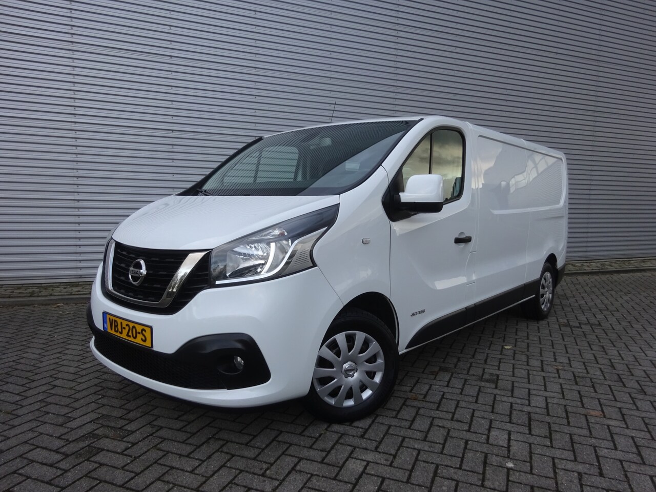 Nissan nv300 - 1.6 dCi 125 L2H1 Optima 1e Eigenaar Navi / Camera Trekhaak / Cruise control - AutoWereld.nl