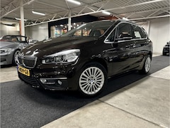 BMW 2-serie Active Tourer - 218i Luxury Line Aut-8 l Leder l Trekhaak l LED l Elek. achterklep + spiegels