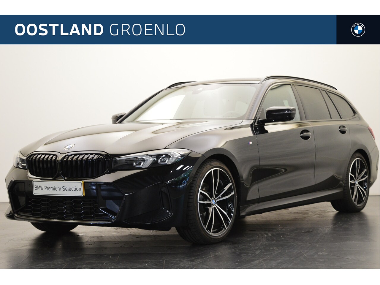 BMW 3-serie Touring - 318i High Executive M Sport Automaat / Panoramadak / Trekhaak / Sportstoelen / Stoelverwar - AutoWereld.nl