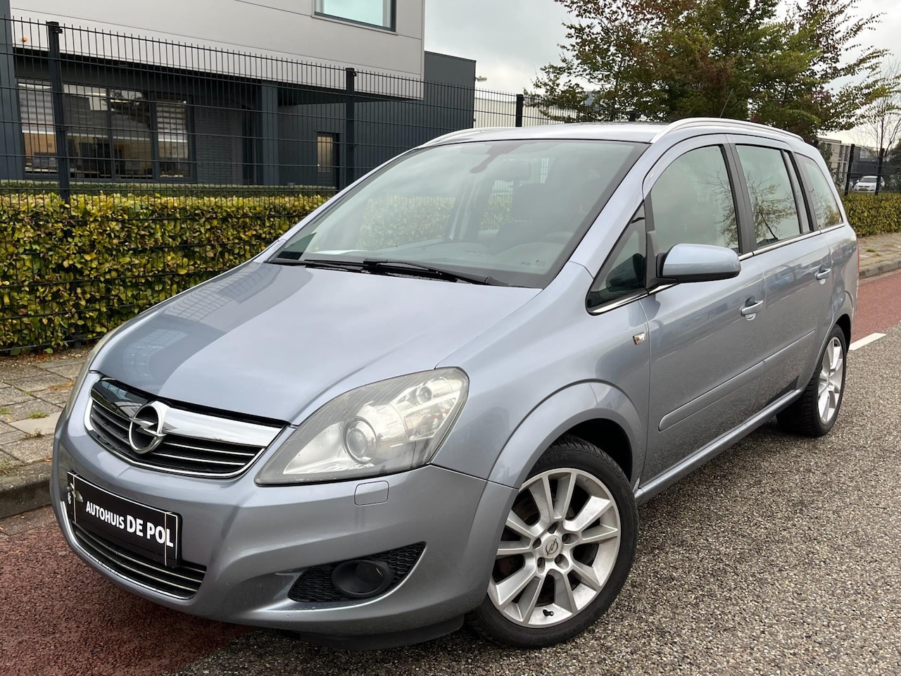 Opel Zafira - 1.8 Edition Navi Cruise/Climate-control Trekhaak - AutoWereld.nl