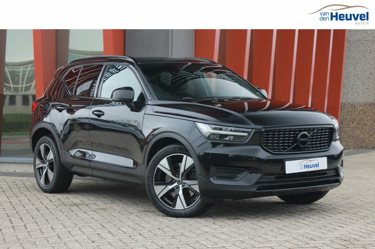 Volvo XC40 - T5 Recharge R-Design | - AutoWereld.nl