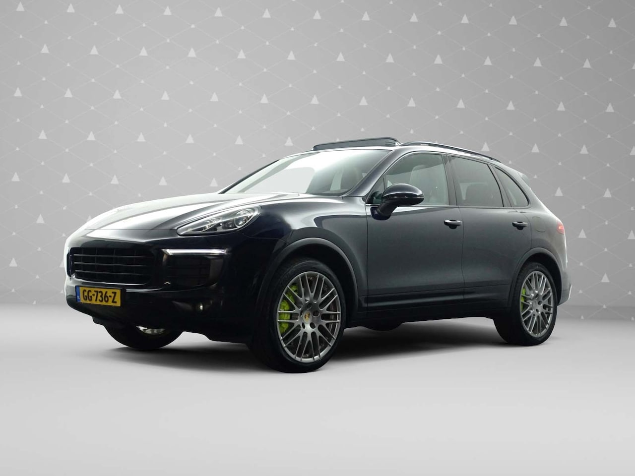 Porsche Cayenne - 3.0 S E-Hybrid Plug in Hybrid I Panodak I Luchtvering I Camera I Bose I Memory stoelen - AutoWereld.nl