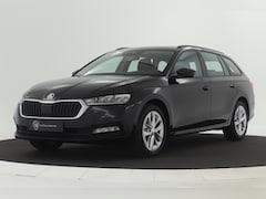 Skoda Octavia Combi - 1.0 e-TSI 111pk Business Edition , Wegklapbare trekhaak, Carplay,