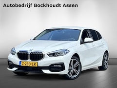 BMW 1-serie - 118i High Exec | Navi | Cruise | Stoelverwarming