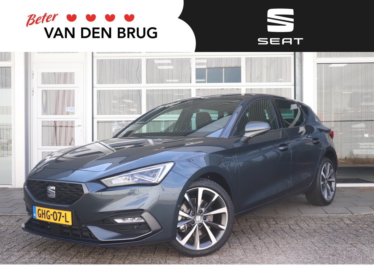 Seat Leon - 1.4 TSI eHybrid PHEV FR Business Intense | Panoramadak | 18" lichtmetalen velgen | Stoelve - AutoWereld.nl