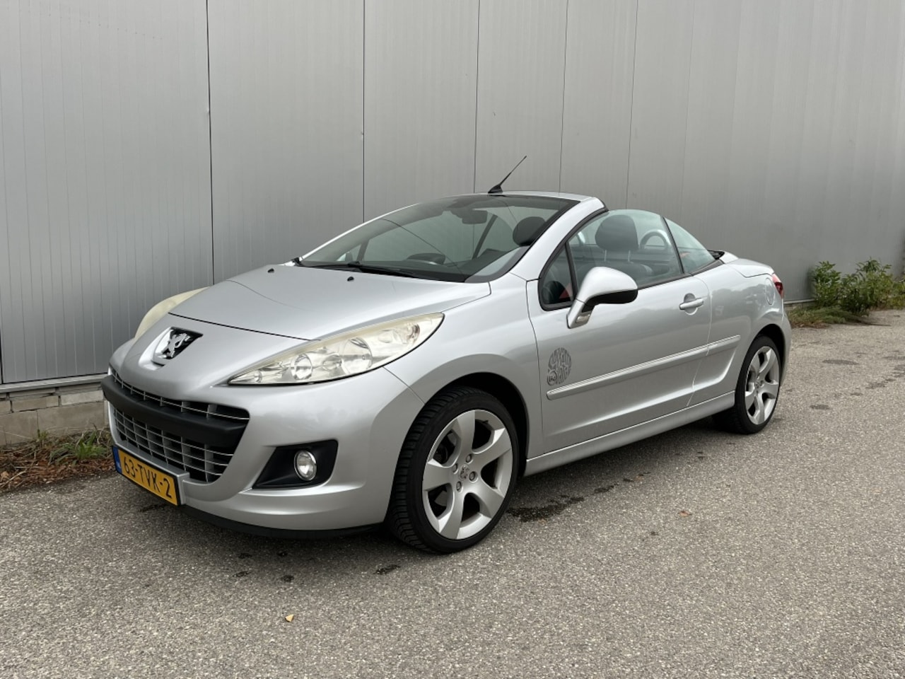 Peugeot 207 CC - 1.6 VTi Griffe AIrco, NAP, elect kap - AutoWereld.nl