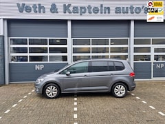 Volkswagen Touran - 1.2 TSI Connected Series 7p