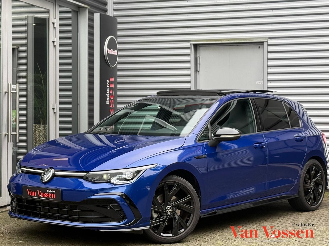 Volkswagen Golf - 1.5 eTSI Blackstyle R-Line|Pano|IQ Light|Sfeer|Camera|ACC|Navi| - AutoWereld.nl