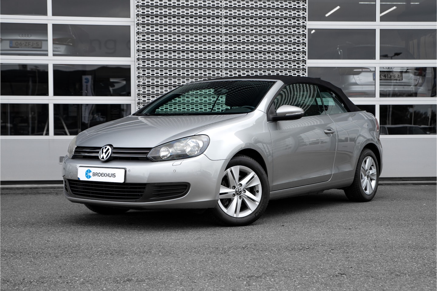 Volkswagen Golf Cabriolet - 1.2 TSI 105PK BlueMotion | Navigatie | Climate Controle | PDC v+a | Stoelverwarming | Wind - AutoWereld.nl