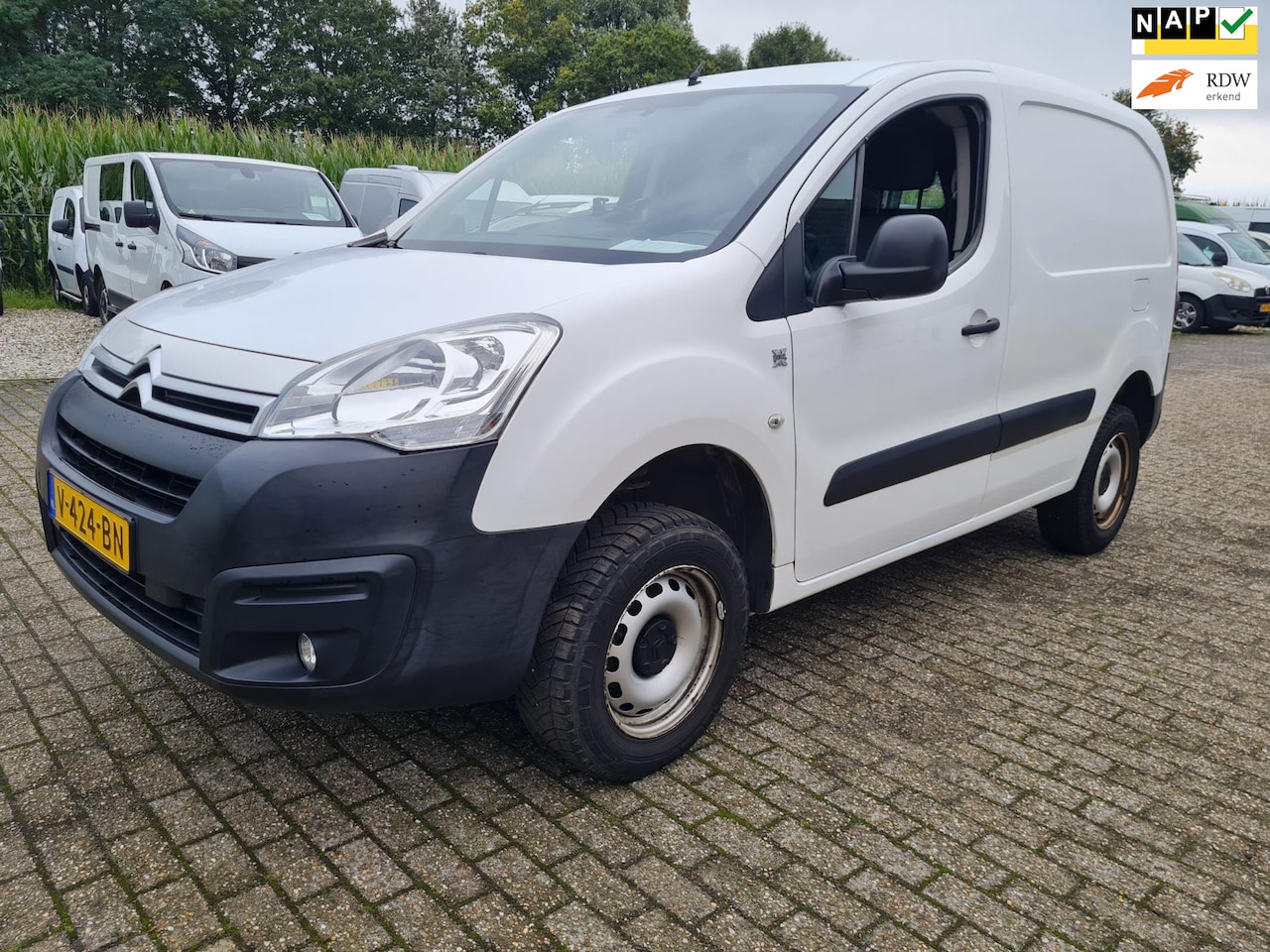 Citroën Berlingo - 1.6 BlueHDI 100 4X4 euro6 airco cruise trekhaak - AutoWereld.nl