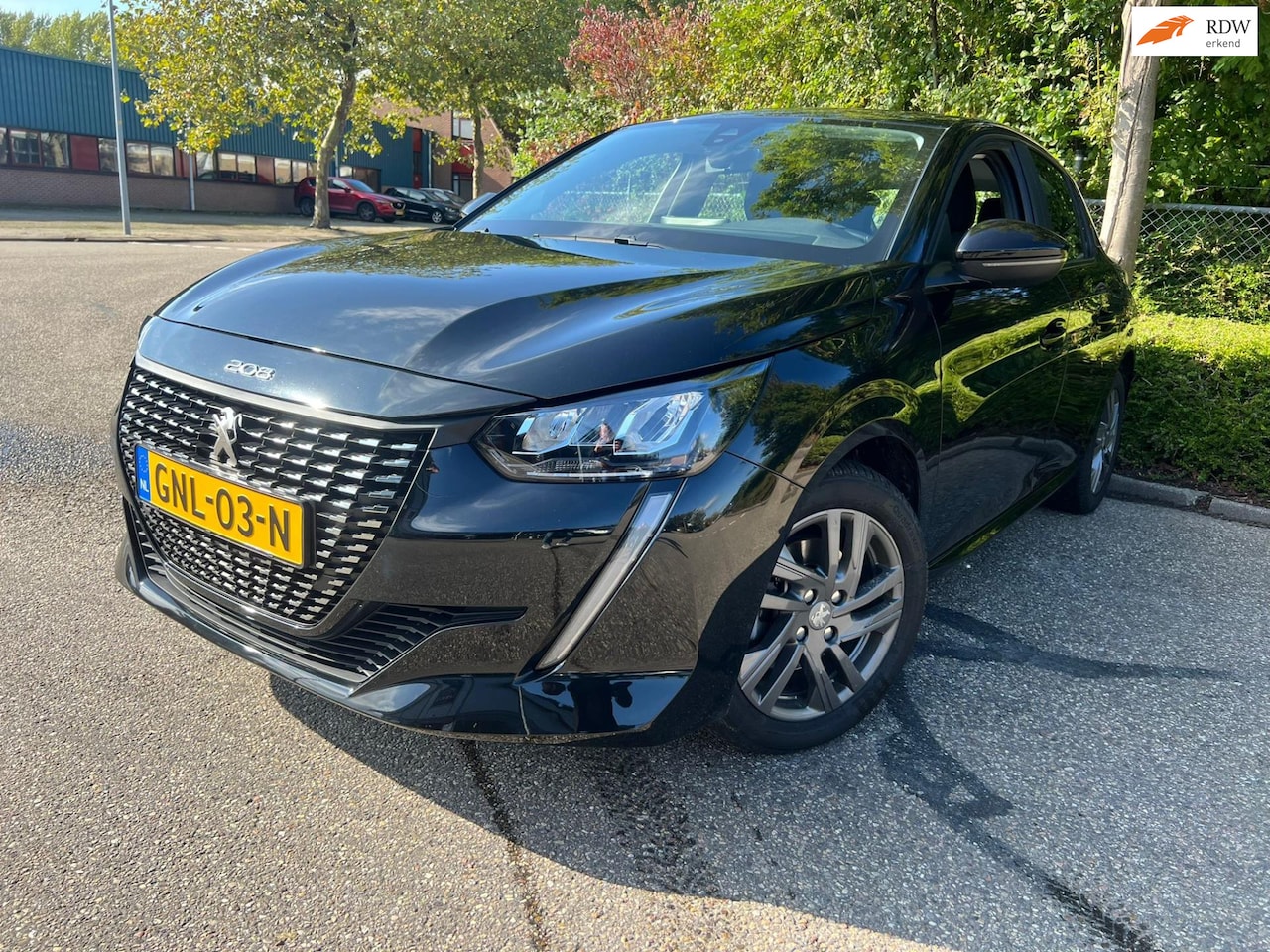 Peugeot 208 - 1.2 PureTech Active Pack Automaat Apple carplay Navigatie Cruise control - AutoWereld.nl