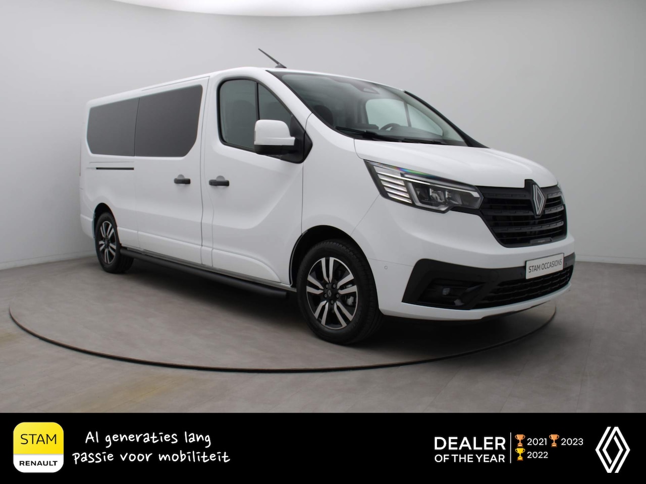 Renault Trafic - dCi 150pk T30 L2H1 Extra 125th Anniversary EDC/AUTOMAAT NIEUW! Camera | Climate | Navi | S - AutoWereld.nl