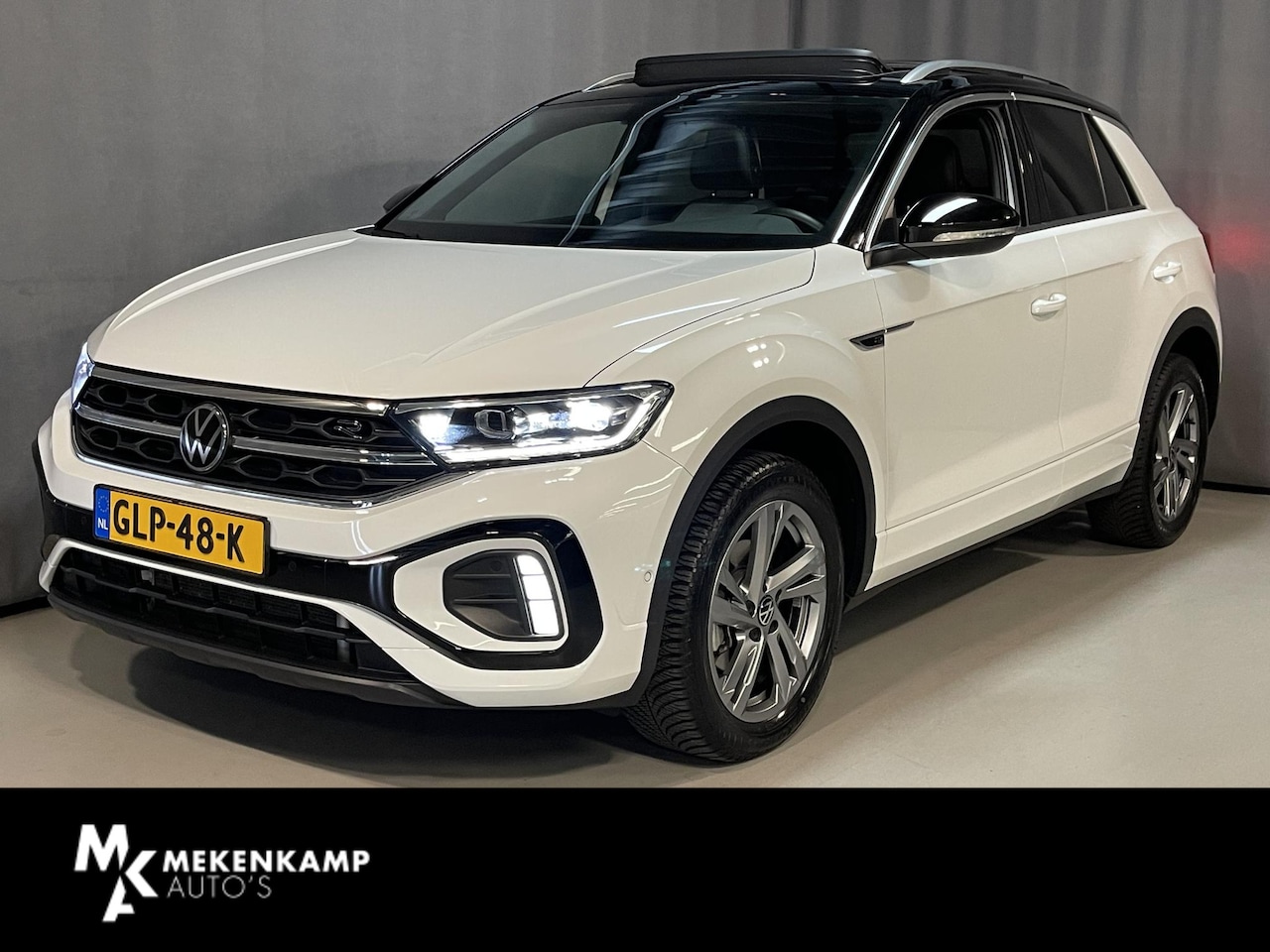 Volkswagen T-Roc - 1.5 TSI R-Line Business 17"/Panoramadak/IQ Light/Virtual Cockpit/Adaptieve cruise/Stoelver - AutoWereld.nl