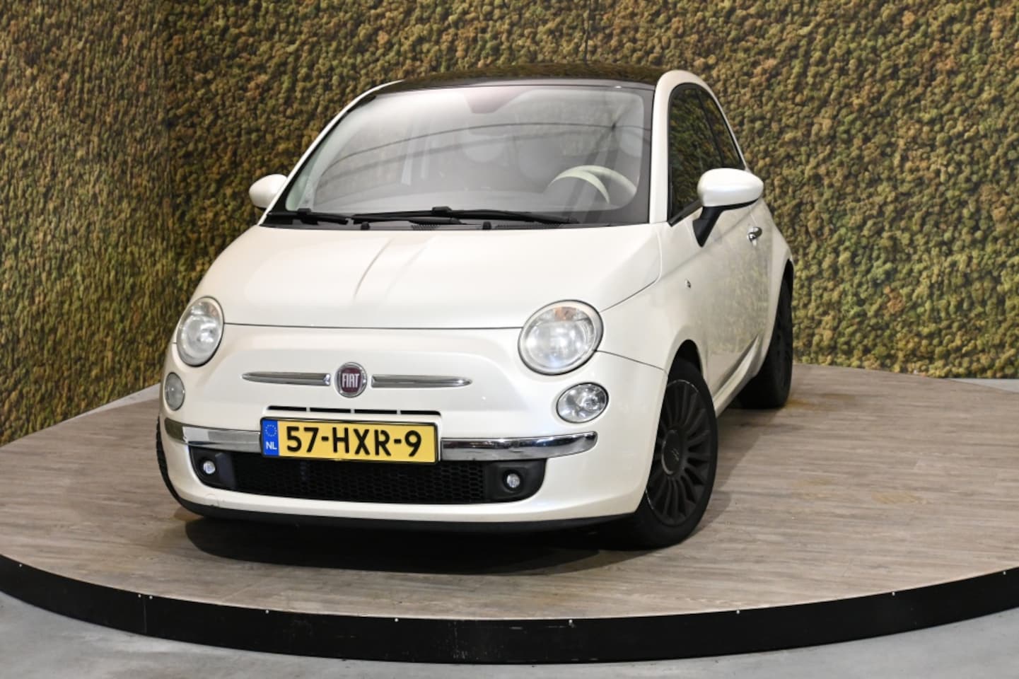 Fiat 500 - automaat parelmoer 1.2 Lounge - AutoWereld.nl