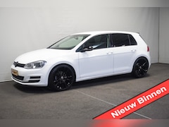 Volkswagen Golf - 1.2 TSI Highline