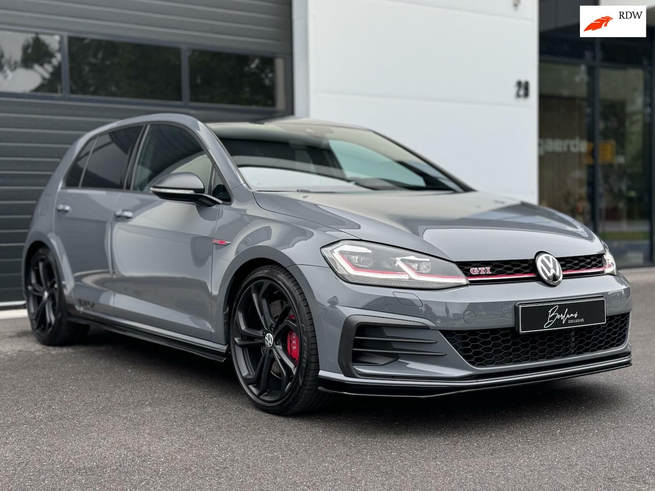 Volkswagen Golf - 2.0 TSI GTI TCR Pano-dak|VOL!|ACC| - AutoWereld.nl