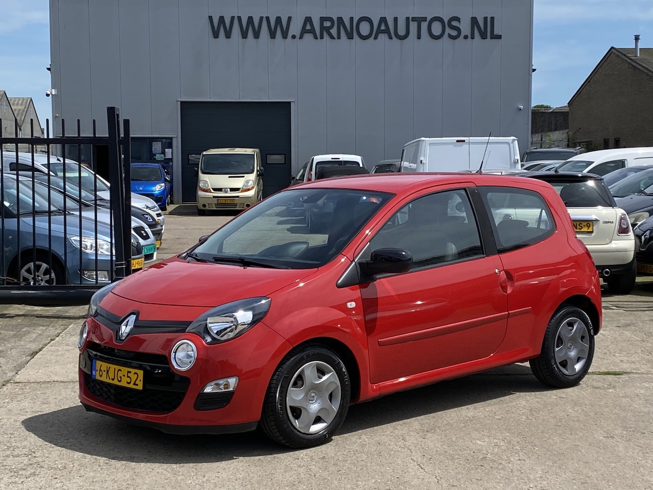 Renault Twingo - 1.2 16V AUTOMAAT Dynamique, AIRCO(CLIMA), CRUISE CONTROL, BLUETOOTH-RADIO-USB-AUX, STUURBE - AutoWereld.nl