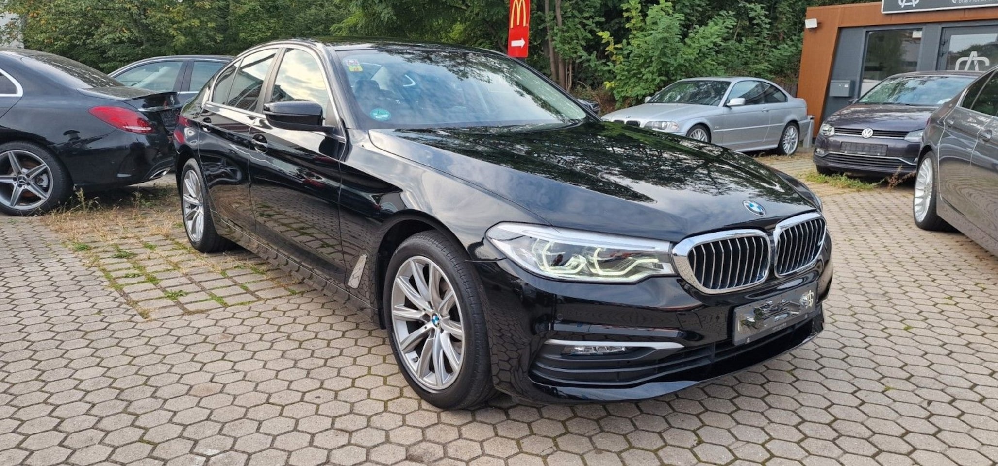 BMW 5-serie - 520dA ** LASER, NAVI, LEDER, MEMORY, HiFi, 18-inch LMV, DODE HOEK ** 1e EIG - UNFALLFREI * - AutoWereld.nl