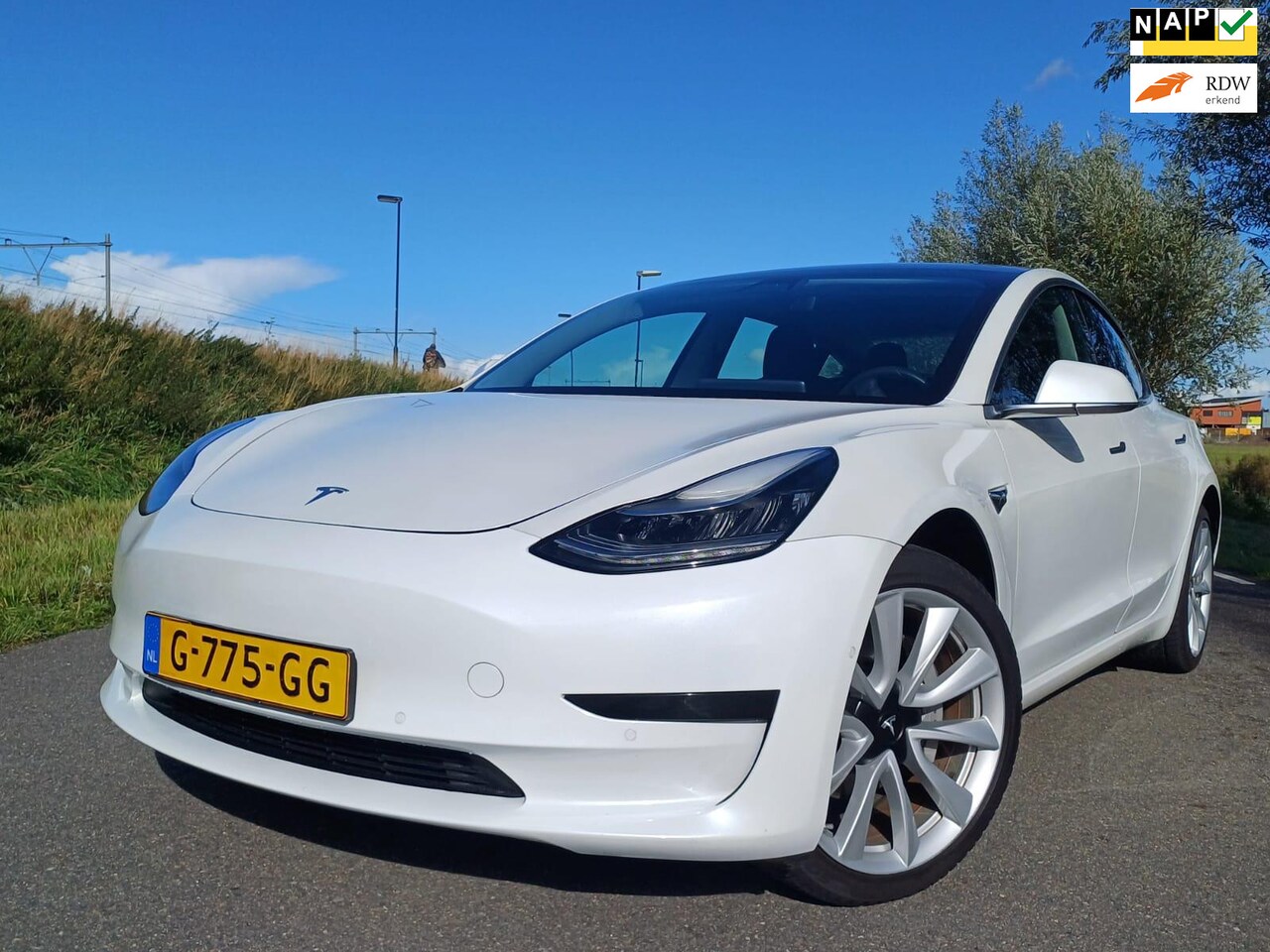 Tesla Model 3 - Standard RWD Plus 60 kWh - AutoWereld.nl