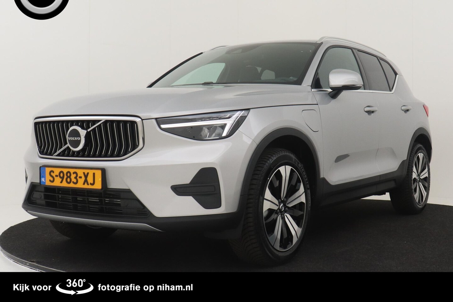 Volvo XC40 - T4 RECHARGE BRIGHT CLIMATE&PARK ASSIST LINE|19" LM-VELGEN - AutoWereld.nl