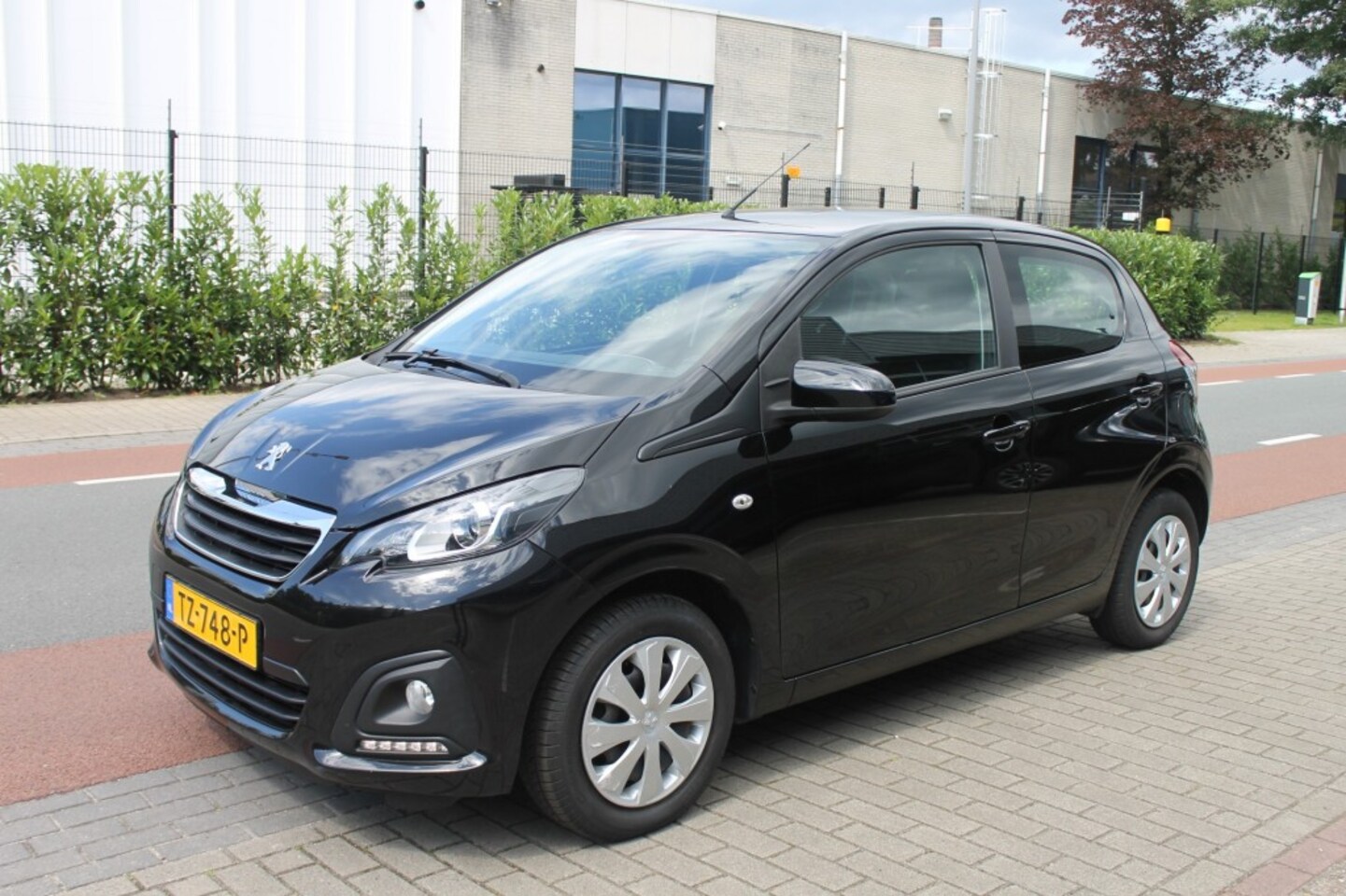 Peugeot 108 - 1.0 e-VTi Active 1.0e-VTi Active - AutoWereld.nl