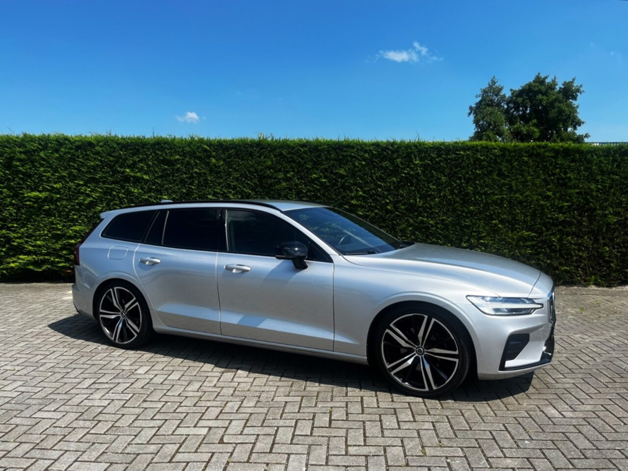 Volvo V60 - 2.0 T4 R-Design 2.0 T4 R-DESIGN - AutoWereld.nl