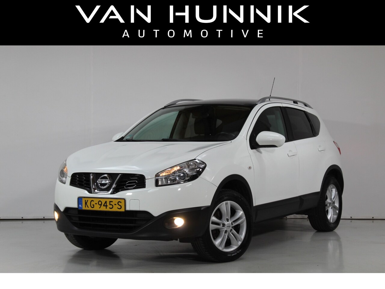 Nissan Qashqai - 1.6 | Nav | Cam | Cruise | Pano | Trekhaak - AutoWereld.nl