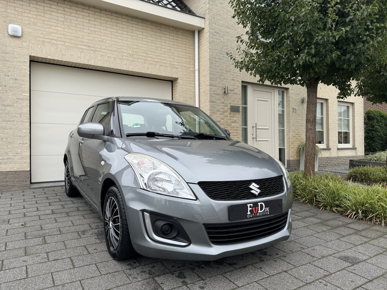 Suzuki Swift - 1.2 Dynamic Automaat 5Drs Airco Comfortstoelen DealerOnderhouden - AutoWereld.nl