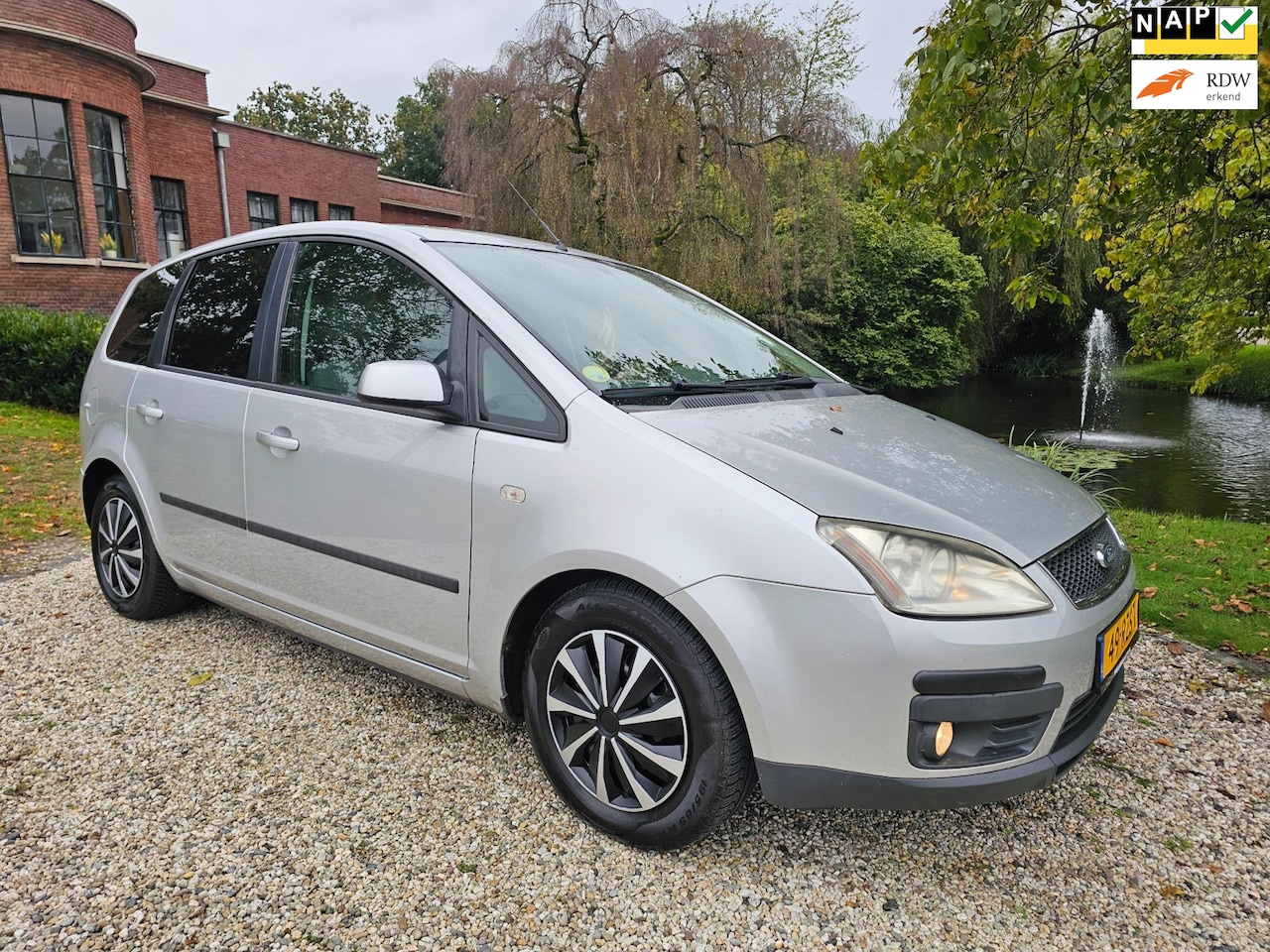 Ford Focus C-Max - 1.8-16V Futura Sport AUTOMAAT - AutoWereld.nl