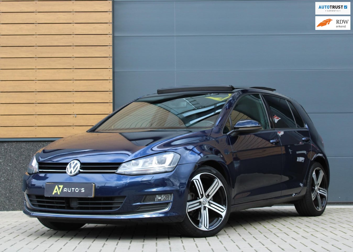 Volkswagen Golf - 1.4 TSI ACT Highline/PANODAK/FRONT ASSIST/STOELVER/TREK-HAAK - AutoWereld.nl