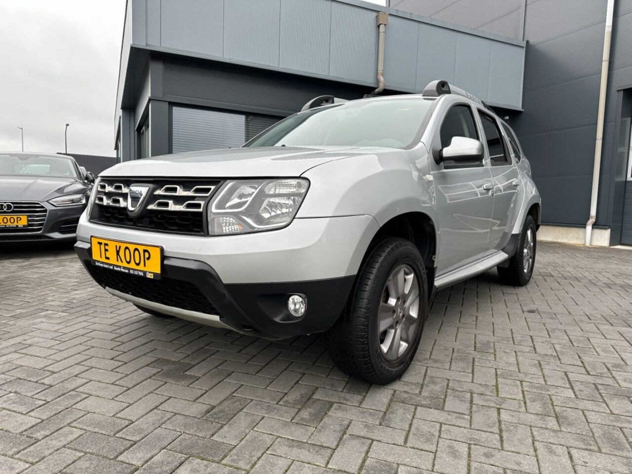 Dacia Duster - 1.2 TCe Ambiance Navigatie Airco Trekhaak - AutoWereld.nl