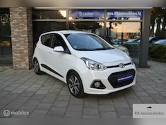 Hyundai i10 - 1.2i Style|20.915KM|AUTOMAAT|STOEL/STUURVERW|PDC