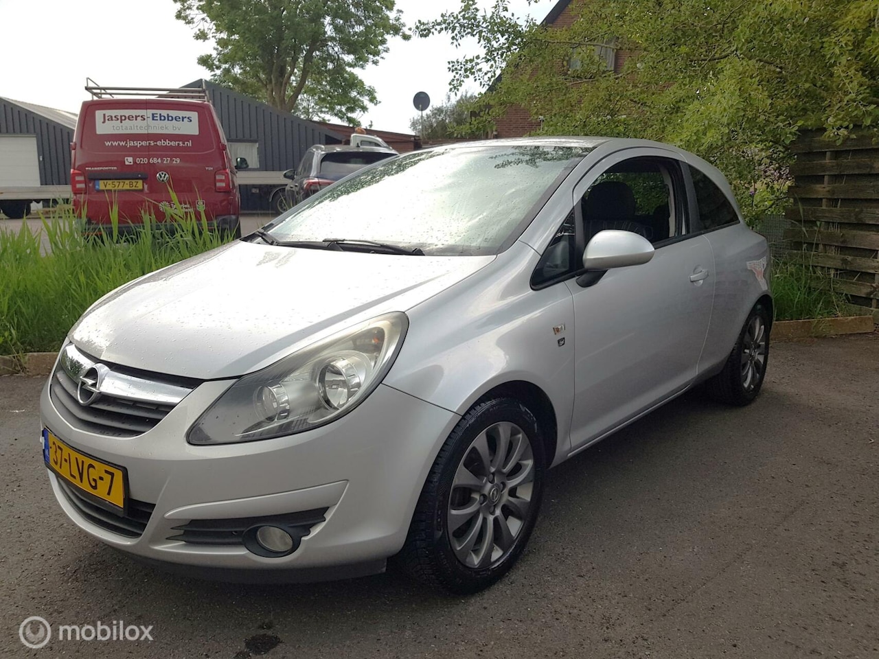 Opel Corsa - 1.2-16V '111' Edition Automaat - AutoWereld.nl