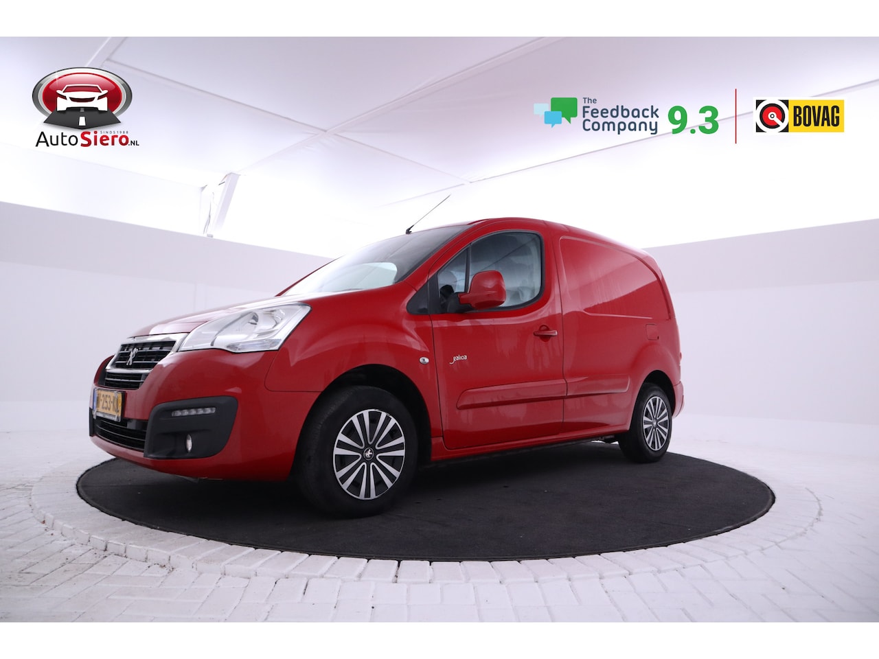 Peugeot Partner - 120 1.6 BlueHDi 100 L1 Premium Pack 120 1.6 BlueHDi 100 L1 Premium Pack Trekhaak, PDC, Cruise, Airco - AutoWereld.nl